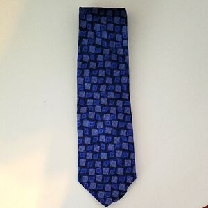 Blue Geometric Patterned Tie